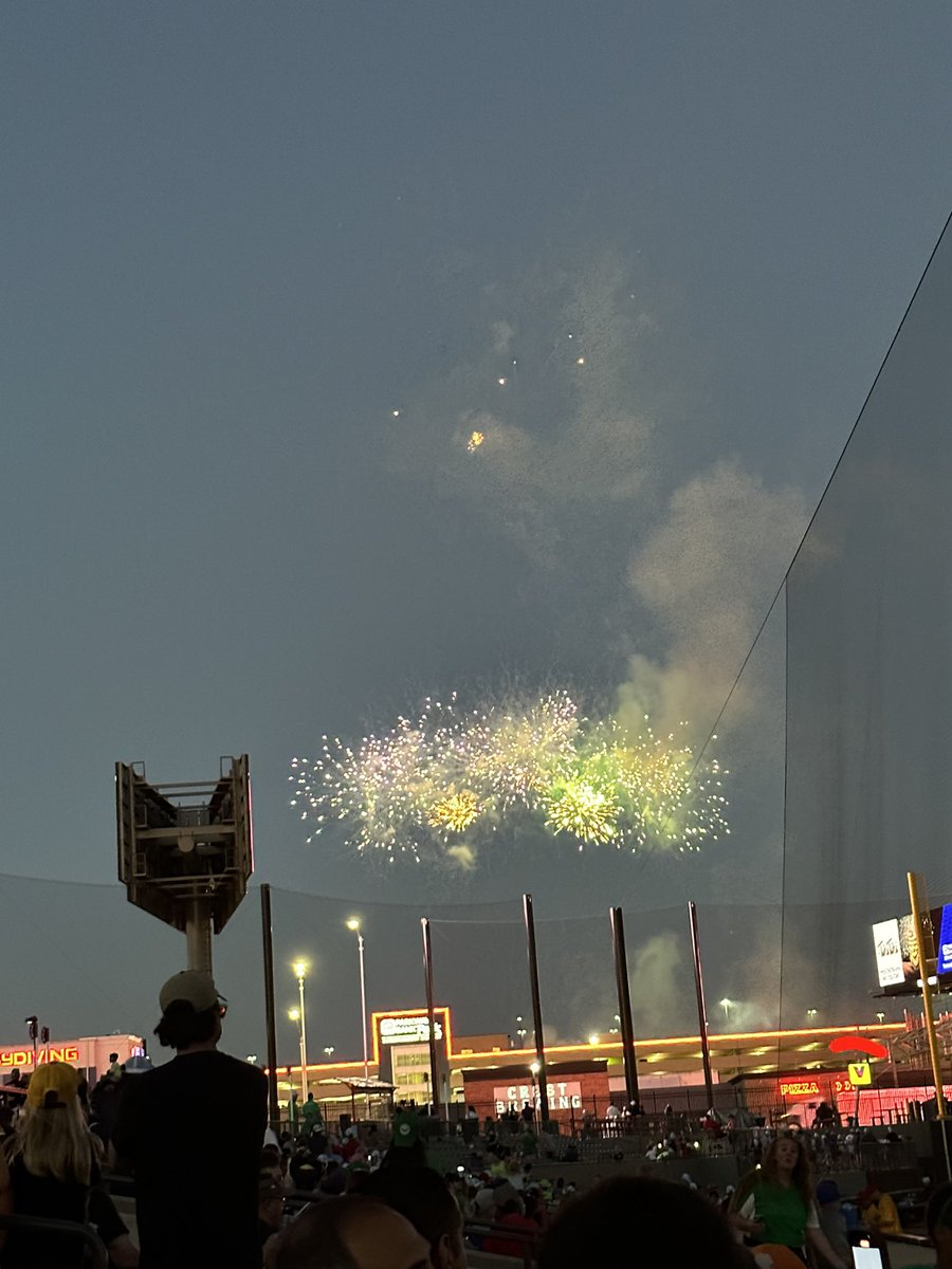 fandads's tweet photo. #Invited A 7-3 win for @TheChicagoDogs & a great firework display.
Thank you again for a fun night for my family!
#TheChicagoDogs #Chicago @CarolFoxPR https://t.co/m7rr5Y2yPI