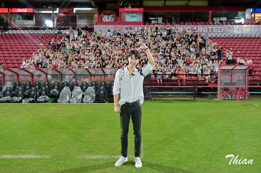 _FriendUnfriend's tweet image. Thammaphat Wongwanich FB update
Thank you for sharing all these beautifully captured moments! 
🧡🐶⚽️
Ohm Special Olympics

#SpecialOlympicsThailand
#CharityFootballMatch2023
#ohmpawat