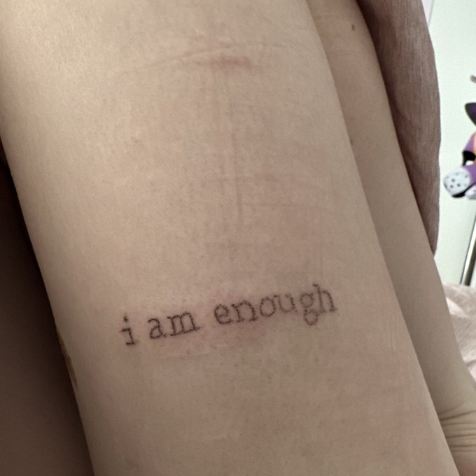 It needs a few more passes to be a bit darker, but heres my very first tattoo ✨ did it to myself in my