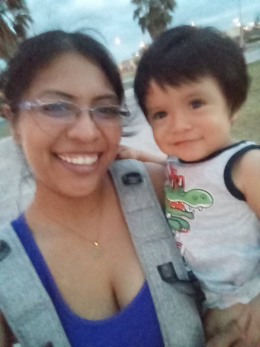 YaminMtzRios's tweet photo. Nos fuimos a dar un rol,(ignorenlodespeinadaperoelaireestabaanomaspoder) 😅 #Hectoebebe #Sabado #Plazeando 👩‍👦 https://t.co/09ASsf63Zh