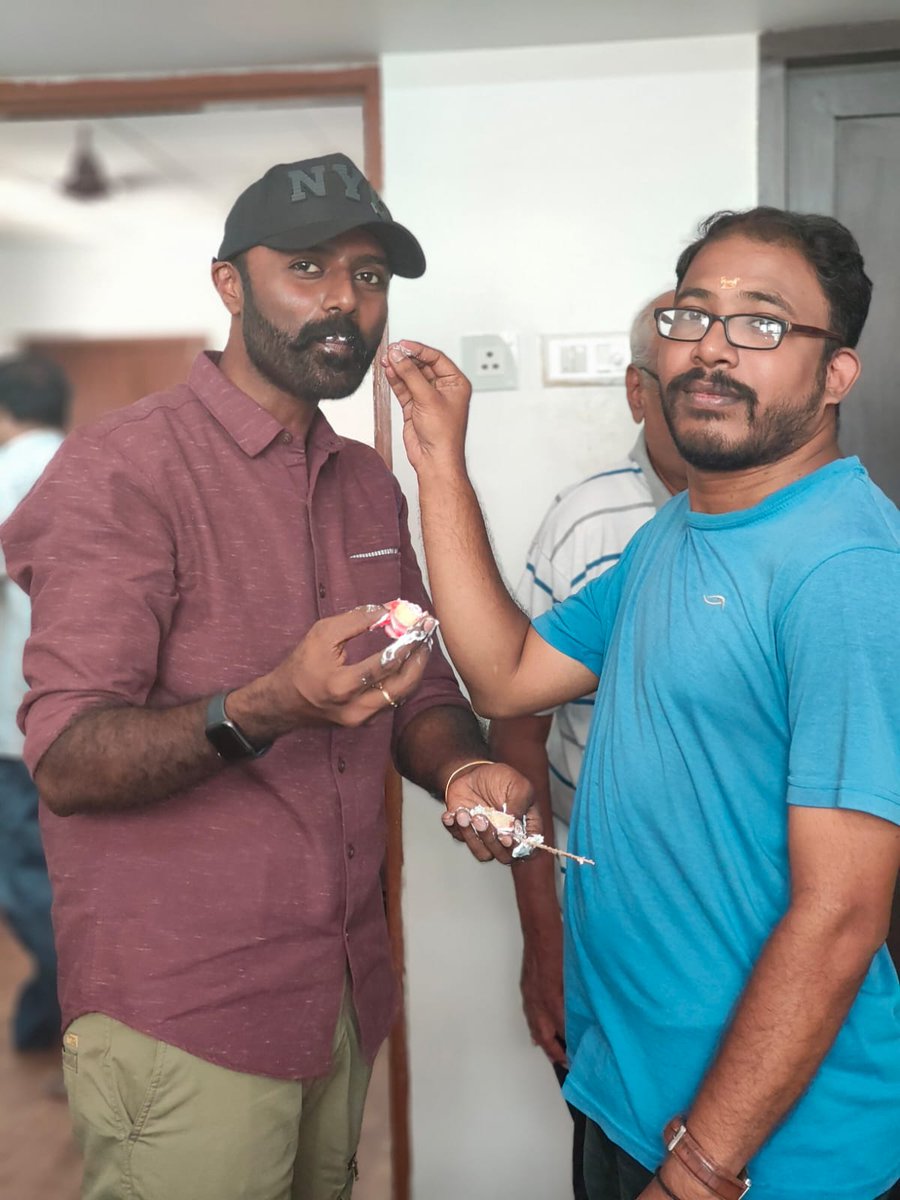 Pro_Gopinath's tweet photo. Happy Birthday Actor , Producer , Distributor Jenish @VeeJenish
#HappyBirthdayJenish
#VeeJenish #Jenish #ActorJenish #ActionReaction
@johnmediamanagr
@rajkumar_pro
@PROSakthiSaran https://t.co/VEB20Dj54b