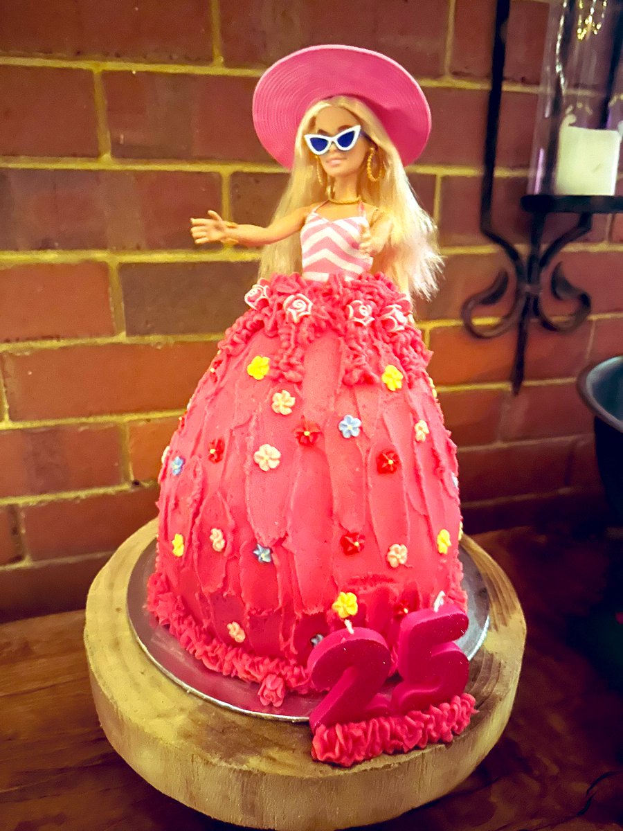 SarahKateSteger's tweet photo. How lucky am I to have colleagues who aren’t just a source of daily inspiration for me, but who are there for you on the tougher days, and on the nights you just want to dress up in pink, dance, laugh and eat Barbie birthday cake. #journolife #barbie https://t.co/nGIsOerF6u