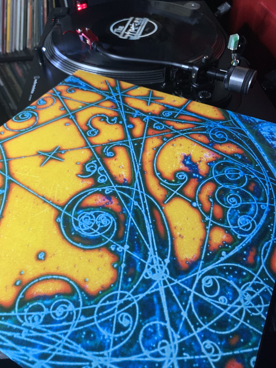 casey33rpm's tweet image. July 30th 2001, The Strokes would release their debut album Is This It. #thestrokes #isthisit #AlbumAnniversary #music #vinyl #vinyladdict #vinylcollection #vinylcommunity #vinylrecords