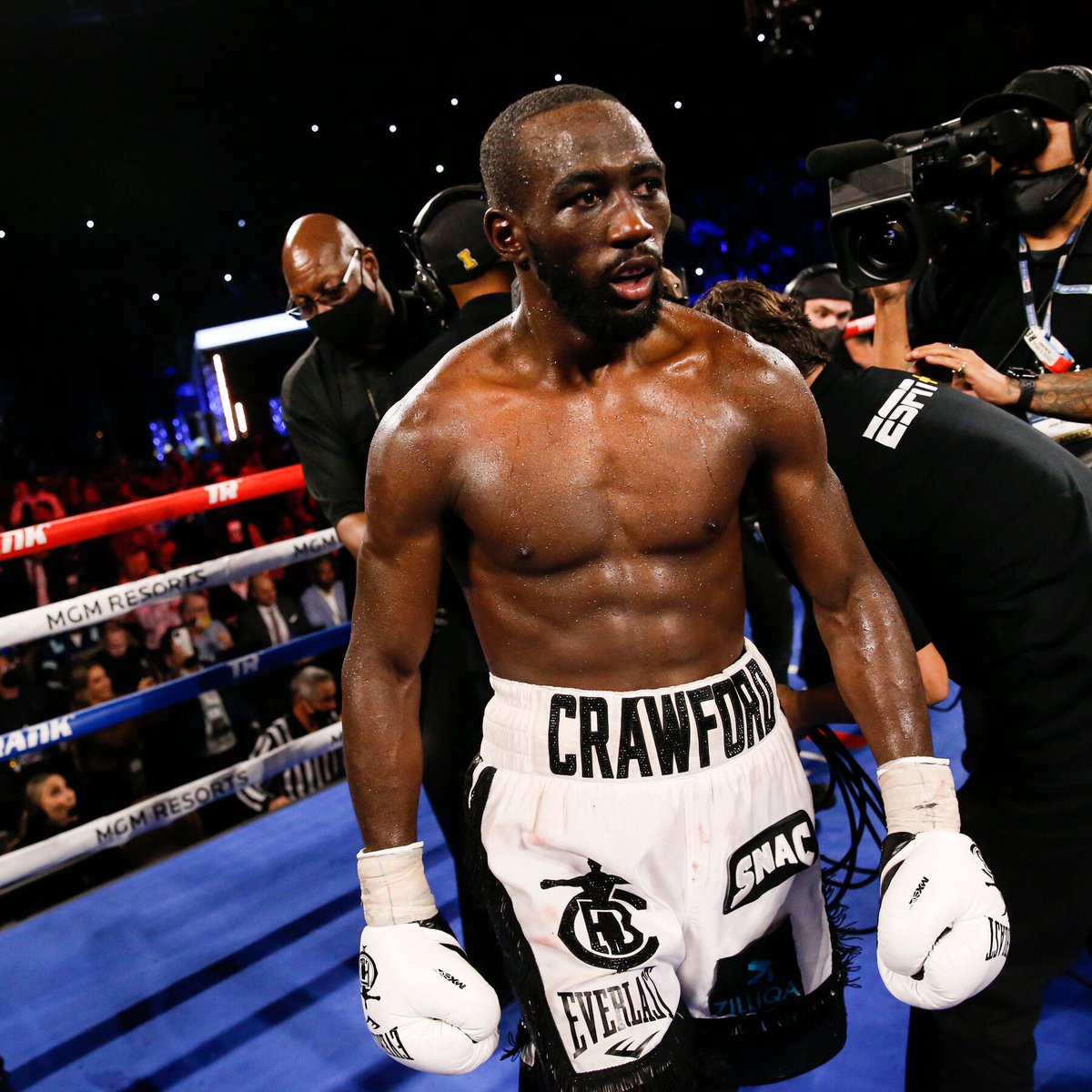 Say hello to your new UNDISPUTED champion of the 147 world!

Bud Crawford. 

#BOXINGnBBQ
#Boxing
#SpenceCrawford