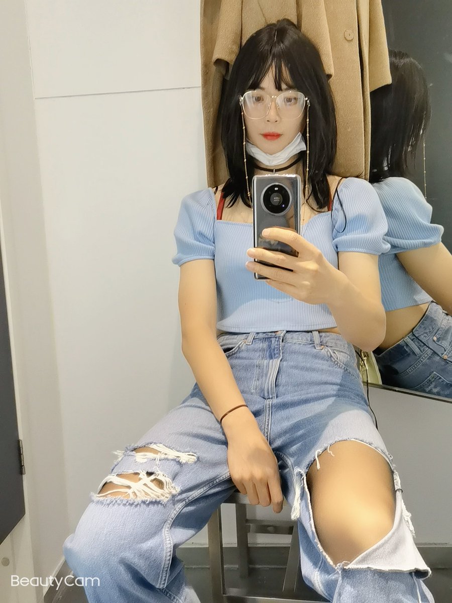Nicho19901210's tweet photo. hello，大家好，小妮砸来啦，互关吧 https://t.co/wpPFarrY7A