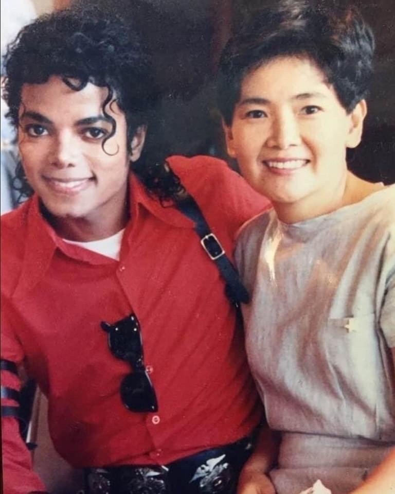 michael's smile :) (@jacksonssmiie) on Twitter photo 