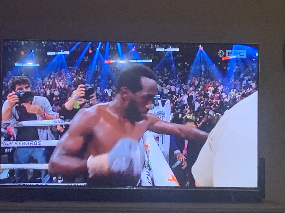 Give this guy a parade down Dodge Street.  Perfection. Terence Bud Crawford- the King.
