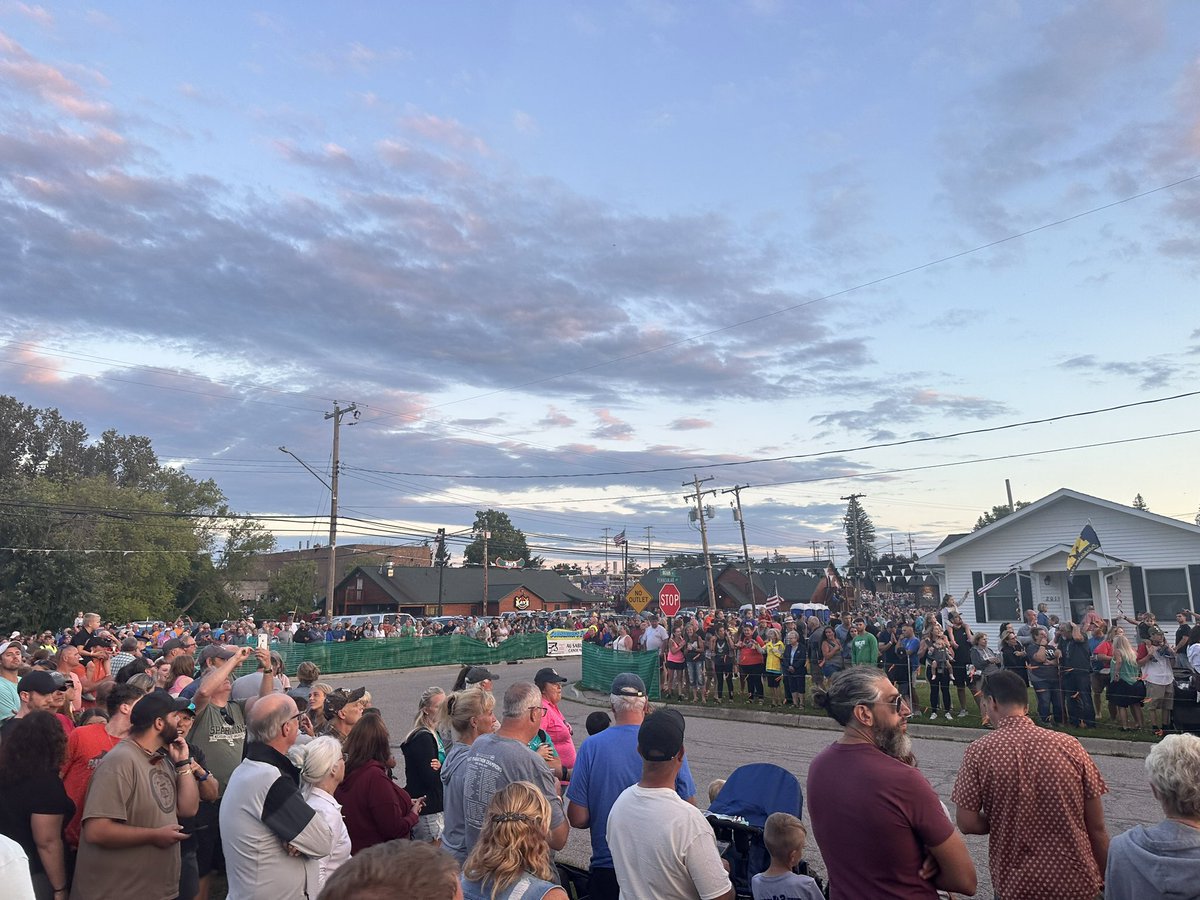 Grayling Vikings Football tweet media