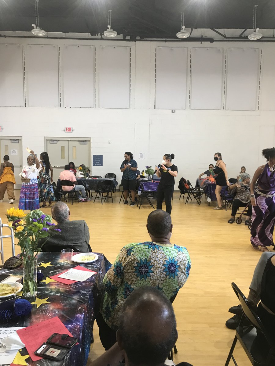 AyizeS's tweet photo. Blessed! Celebrating @DiverseCityFund’s #GranteeCelebration was a blast 💥 w/ #DCF #BoI #CoFounder @RA_signposts & @WPFWDC’s #Esther & #Joni along w/ #Sadiki’s #Lydia! And one of my 1st @momies_tlc students #Zame received a grant 4 #YouthWork https://t.co/bTbmFatZEp