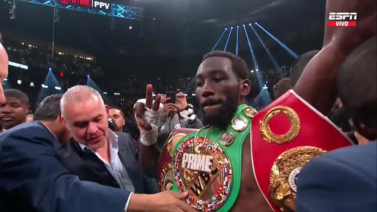 ESPNKnockOut's tweet photo. 🇺🇸 TERENCE CRAWFORD, INDISCUTIBLE NÚMERO UNO EN EL LIBRA POR LIBRA 🇺🇸 

👑 EL REY DEL BOXEO TRAS VENCER A ERROL SPENCE POR KOT9

*Tiene TODOS los cinturones de peso wélter y sigue invicto

🔥 EN VIVO 🔥 por #ESPNKnockOut 

📺 @StarPlusLA 

#SpenceCrawford https://t.co/YPh9UxZToz
