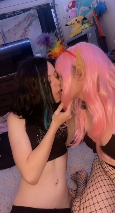 I <3 marshmallow mateys and @SopheBoxx https://t.co/D8h4GA9WIJ<a href="/tag/cute"class="tags"><span>#cute</span></a><a href="/tag/kawaii"class="tags"><span>#kawaii</span></a><a href="/tag/trap"class="tags"><span>#trap</span></a><a href="/tag/tgirl"class="tags"><span>#tgirl</span></a><a href="/tag/onlyfans"class="tags"><span>#onlyfans</span></a><a href="/tag/egirl"class="tags"><span>#egirl</span></a>