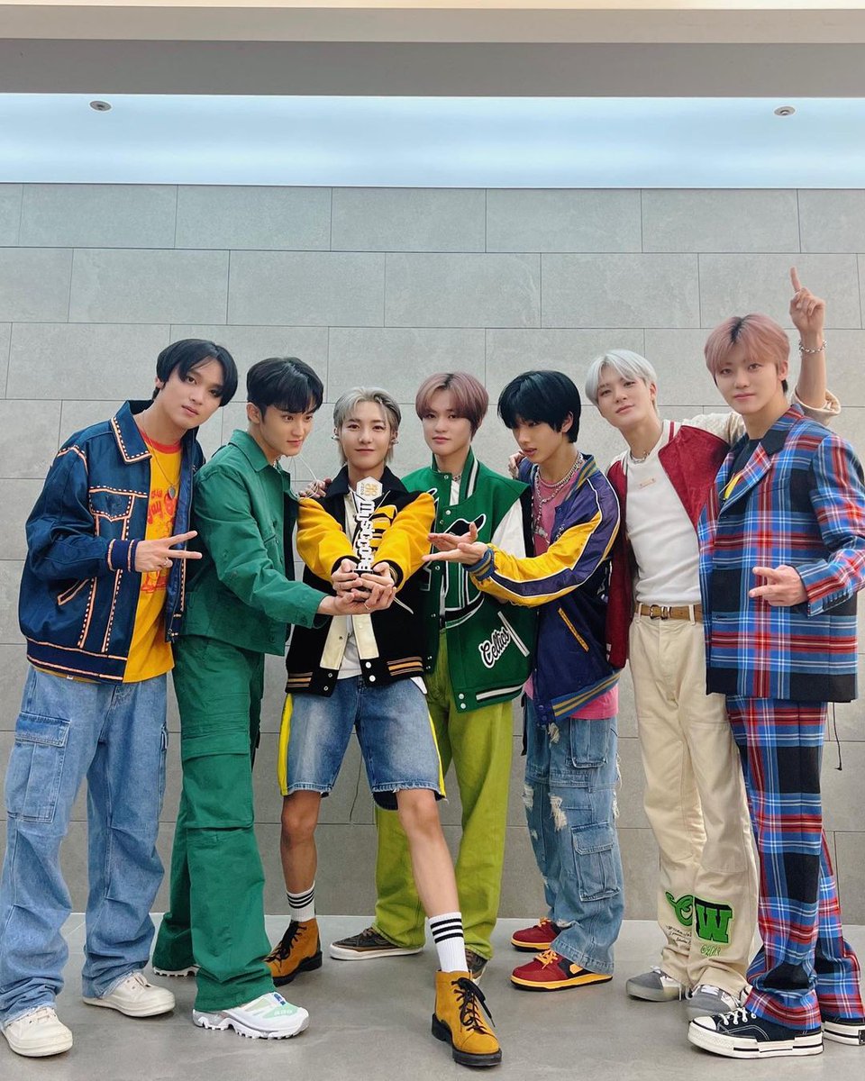 NCT_daily_'s tweet photo. |IG • 30.07.23| Atualização do #JENO no Feed do Instagram do #NCTDREAM.

“NCTzen, obrigado por nos apoiar no "Show! Music Core"!! E obrigado por nos dar o 1º lugar
NCTzen é o melhor!!
Vamos nos divertir até este domingo”

https://t.co/zs9b1bkjQV

#NCT #NCTDREAM @NCTsmtown_DREAM https://t.co/zP6XBcTaJk