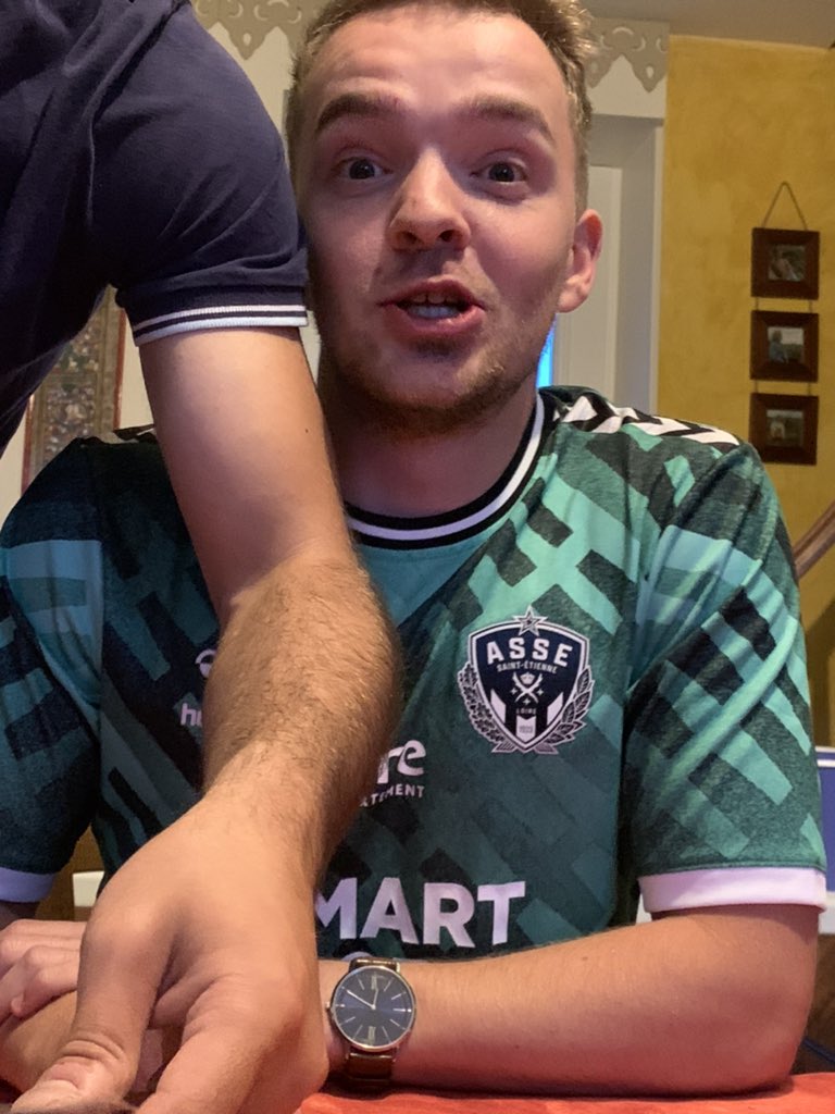 ChretienFans's tweet photo. C’est mon frère https://t.co/7LkuUTNRm4