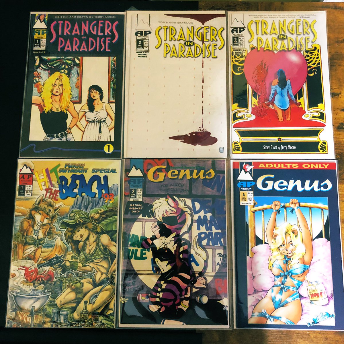 M00NLIGHTSTUDI0's tweet photo. Not going to lieโฆ I am pretty proud of this little collection right here. The very early original works of one Mr. @TerryMooreArt #StrangersInParadise #Genus #SiP #Katchoo #AbstractStudioComics #ComicBooks #TerryMoore https://t.co/lcbFp8SEoZ