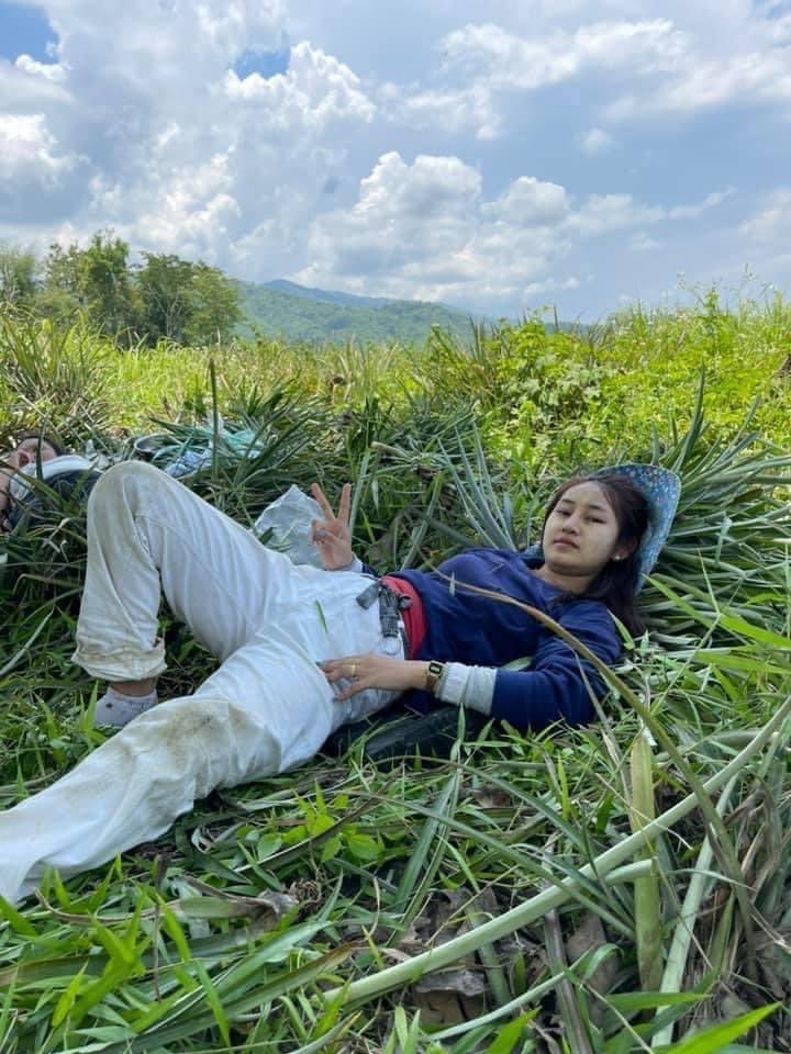 สาว เปื้อนฝุ่น มันนอกอย่างเราพอจะไปอยู่ในใจพี่ได้ไหม