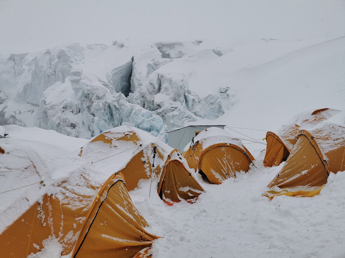 topoftheworldtr's tweet photo. Congratulations to Top of the world treks team for successful summit on #MeraPeak6476m
#topoftheworldtreks #everestregion #merapeak #khare #nepalnow #visitnepal2023 #Autumn2023 
Contact details :- info@topoftheworldtreks.com https://t.co/efewkHvfwH