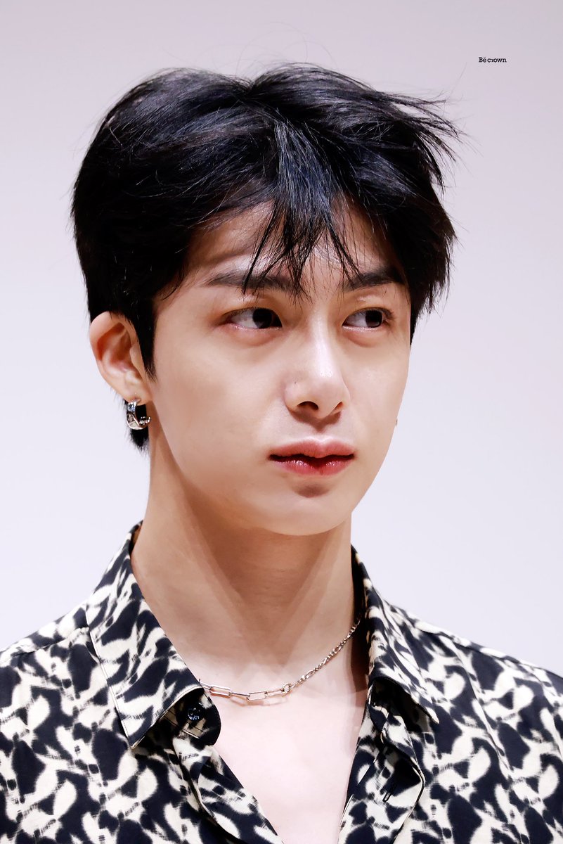 becrown_hw's tweet photo. 230729 #형원 https://t.co/gqW5CtcpKB
