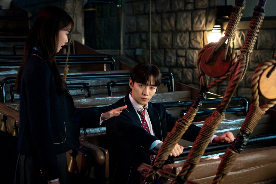 follow_leejunho's tweet photo. '킹더랜드' 이준호·임윤아, 놀��공원 데이트 포착…설렘 가득

https://t.co/dON7n9CvoW

#이준호 #LEEJUNHO
#준호 #JUNHO
#킹더랜드 #Kingtheland #JTBC
#구원 #GuWon https://t.co/VvNrEx3Yjo