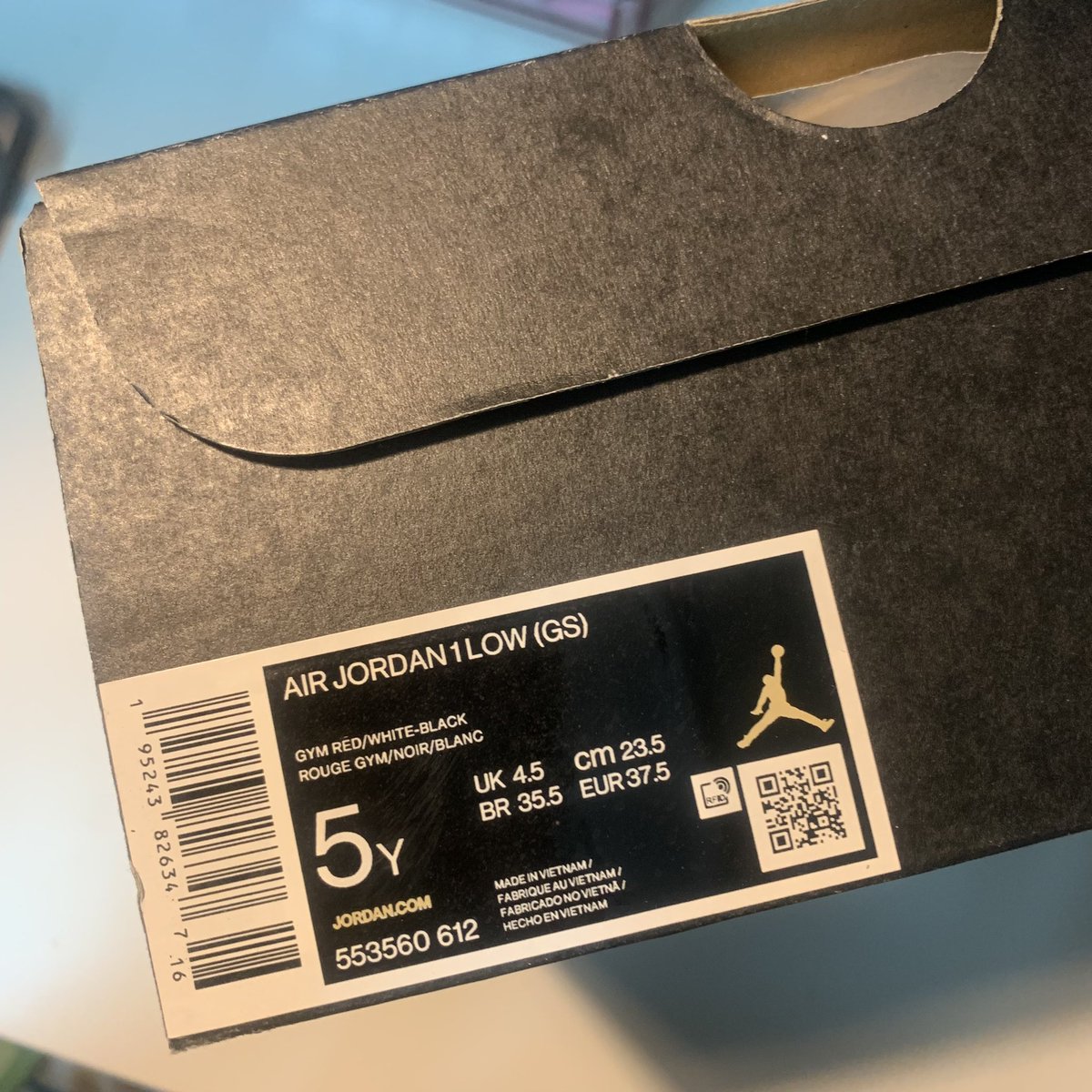 renjunnumberone's tweet photo. ส่งต่อ น้อง jordan 1 low bred toe (gs)
✨ไซส์ 4.5UK (23.5cm)
✨ลองใส่อย่างเดียวค่ะใหม่มาก
✨ราคา 3500 (รวมส่ง ลทบ)
✨ของแท้ 100%ค่ะ ซื้อมาจาก SASOM
สนใจทักมาสอบถามก่อนได้ค่ะ🥹💖
#ส่งต่อรองเท้าผ้าใบ #ส่งต่อรองเท้ามือสอง #ส่งต่อjordan #ส่งต่อรองเท้าnike #jordanbredtoe #พร้อมส่ง https://t.co/3Vii4OWfKE