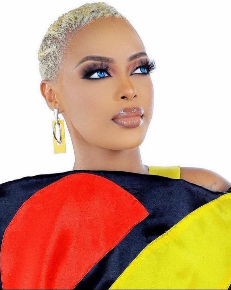 Which type of phone is Ninaroz ?