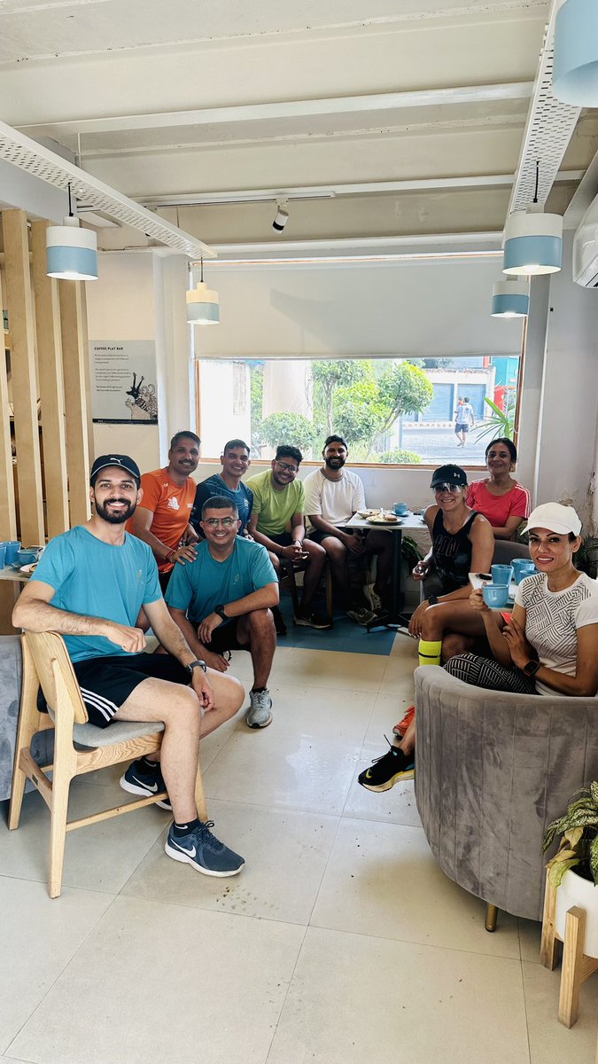 defaultrunner's tweet photo. My SUNDAY morning was better than yours :) - exploring the Sanjay Van trail with the teal tribe. Thankyou DRG for this annual running carnival. #SundayMorning #running #trail #runwithreeti https://t.co/fJVYpuaKI1