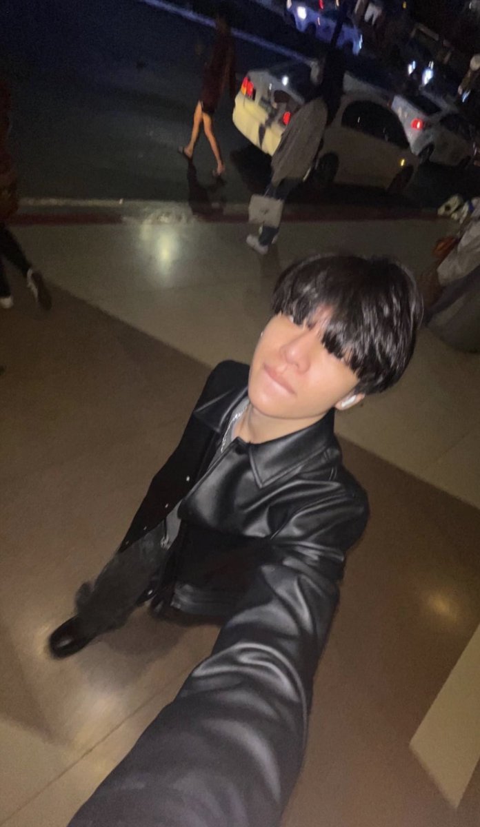 🗂️ (@clydearchives) on Twitter photo 