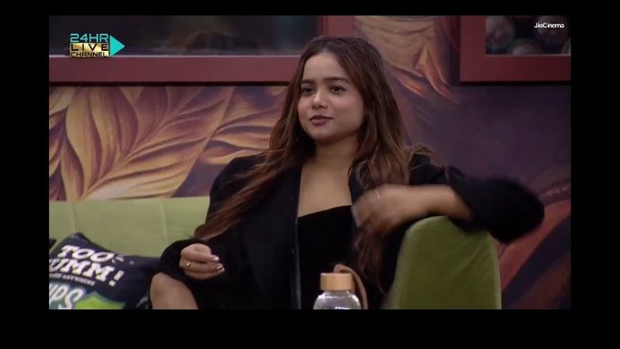 FizaNigam's tweet photo. I seriously want manisha to come out of that toxic house she doesn't deserve this yaar i feel so disheartening 💔😭
My Girl deserve better treatment
@ItsManishaRani
#ManishaRani #ManishaRani𓃵 #ManishaSquad #stopde https://t.co/UQf718OotH