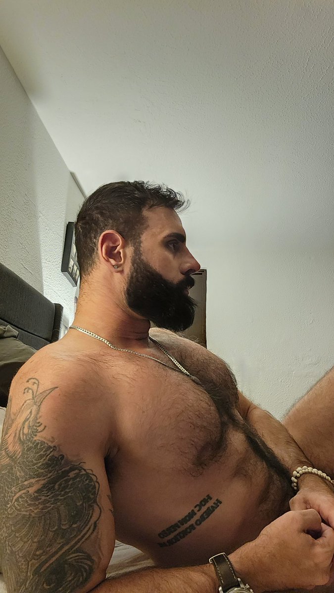 ShwartzAroon's tweet photo. Tv time. https://t.co/ANEiarDceT