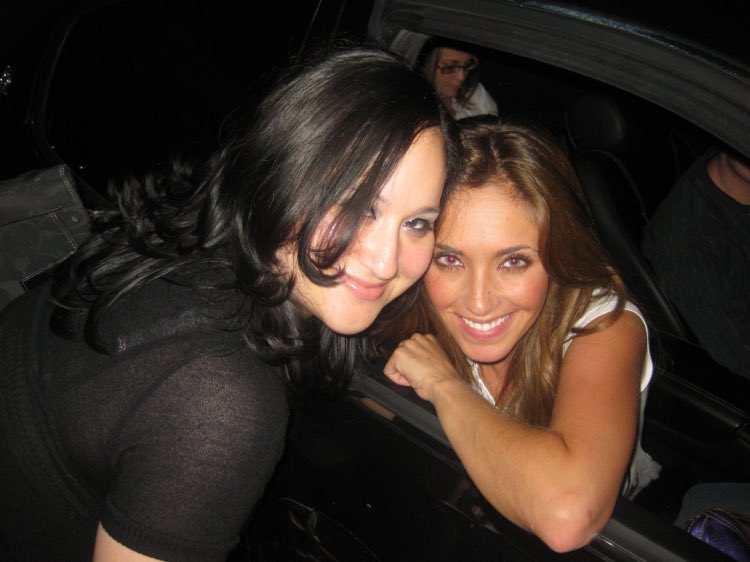 anythrowback's tweet photo. 🔙 #AnyThrowback Anahí con fans en Miami, USA 🇺🇸 08.07.2009 https://t.co/ak1XBZh5ux