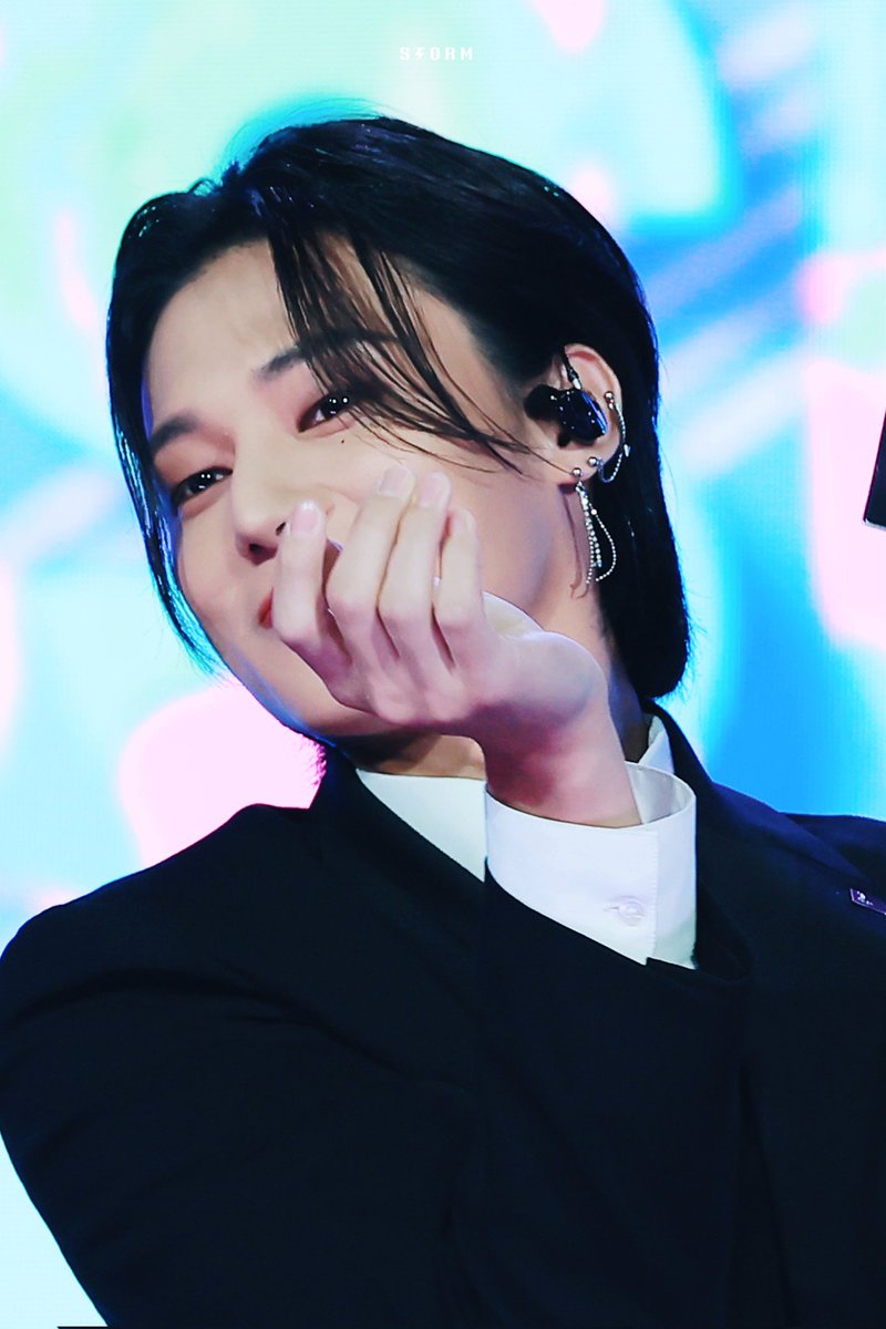 feel_the_storm's tweet photo. 230722 KPOP LUX SBS Super Concert in Madrid
#에이티즈 #우영
#ATEEZ #WOOYOUNG https://t.co/LCOVcoH1sC
