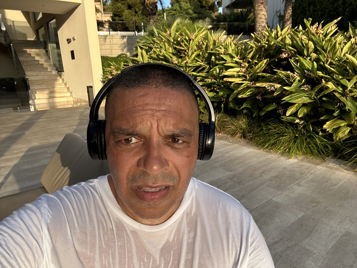 martinlecomte's tweet photo. 6th run this week - that was hard but goodβ¦
Week 8 Run 2 completed ππ½
Itβs 7am & so hot already - apologies for the pic of me after my run - think that says it all π³
#noexcuses #RFBR #couchto5k #trusttheprocess https://t.co/0YVU53Ke3f