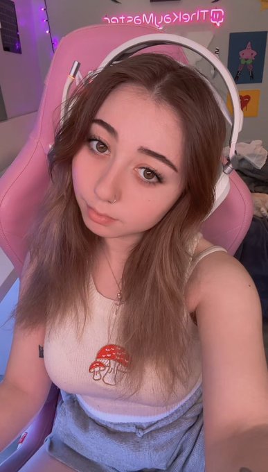 I Fr just need a pay pig 😭 #paypig #goddess https://t.co/8NSRMwdFVr<a href="/tag/paypig"class="tags">#paypig</a><a href="/tag/goddess"class="tags">#goddess</a>