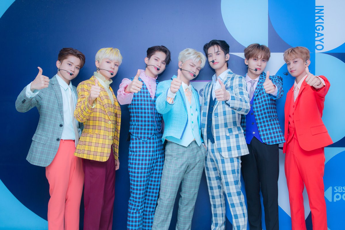 kpop_sbs's tweet image. [👔] 230730 #착장인가

잠시 후 오후 3시 40분!
#인기가요 에서 만나요❤

#호라이즌 #HORI7ON #SIX7EEN @HORI7ONofficial