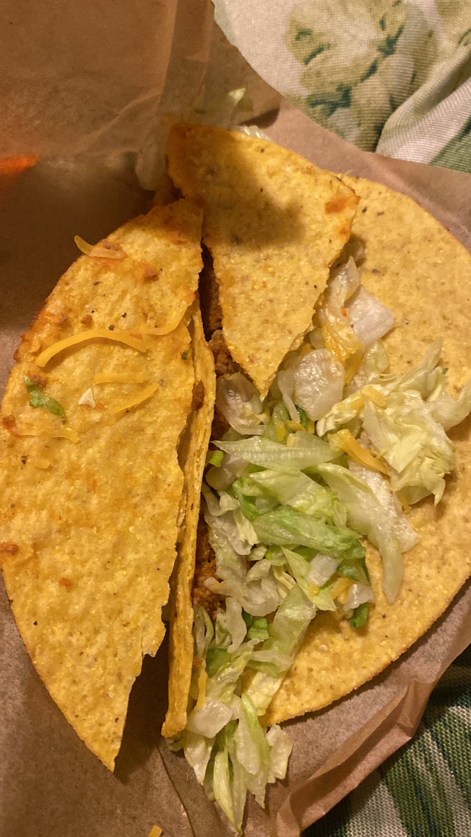 AmazinAm's tweet photo. @tacobell Ooooooo….So y’all dropping #tacos https://t.co/bTDmbZbyga