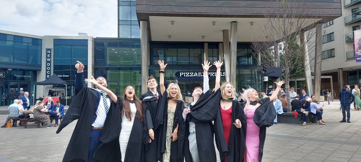 “Graduate of the Arts” sounding pretty badass to me 😎
Thank you to everyone who made these three years so special, and to <a href="/handlerincarter/">Erin Carter</a> for creating the most incredible acting course there ever could and will be <a href="/LeedsMusicDrama/">Leeds Conservatoire</a> :) x