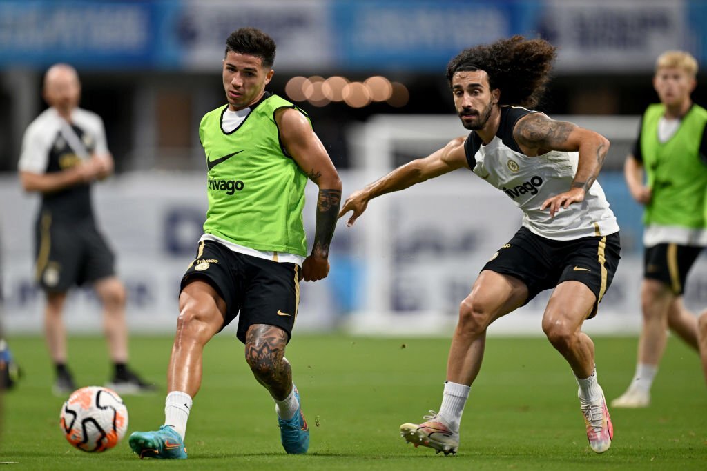 ChelseaSeason's tweet photo. Chelsea players working hard before the Fulham game. Who is going to score for the Blues tonight?

#Chelsea #CFC #CHEvsFUL https://t.co/N2grAelqpj