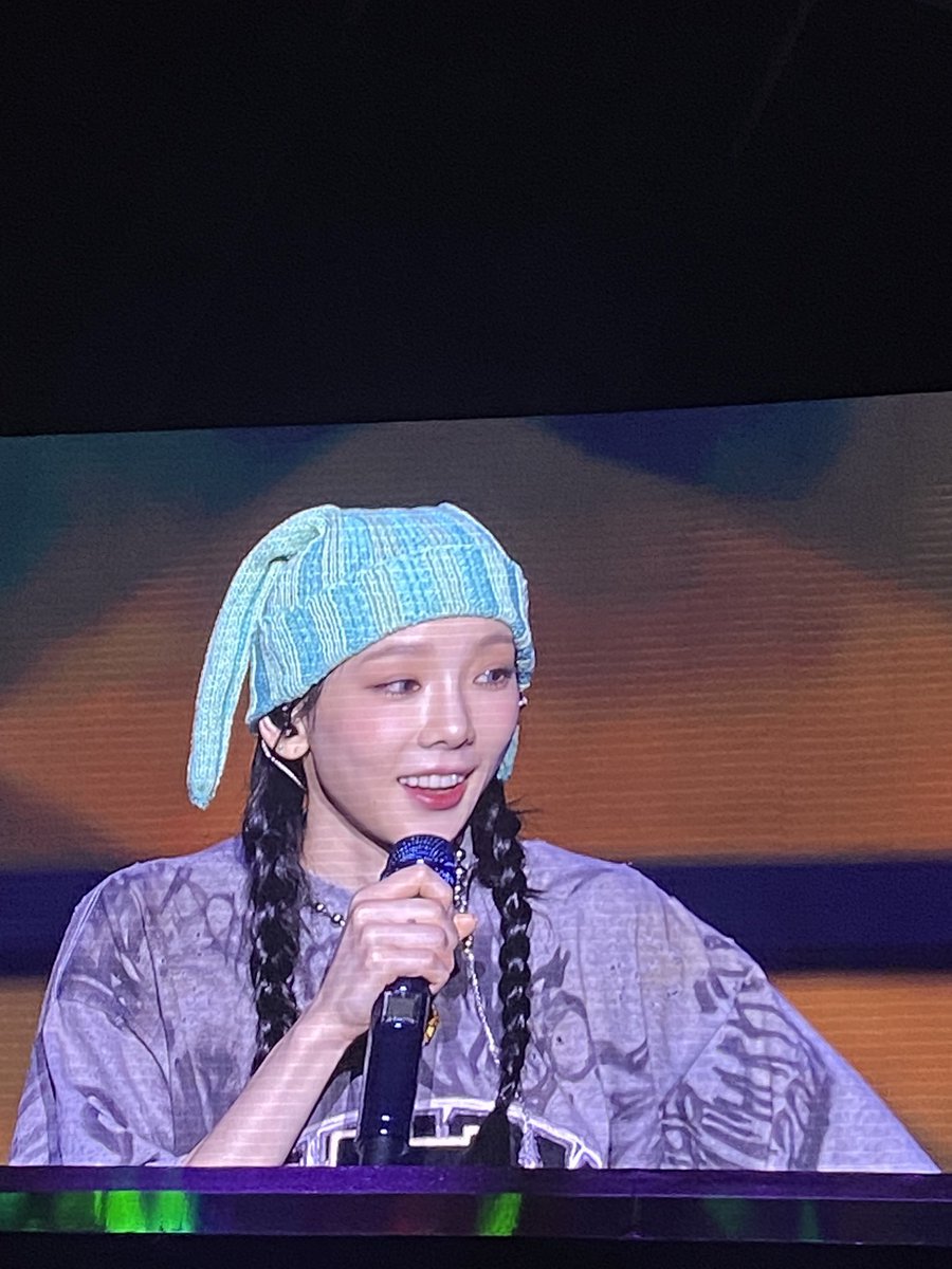 yoonabjhksg's tweet photo. "You're my fans that's why you are good at singing"

#TheODDOfLOVE_in_MANILA https://t.co/CK2FjPhXBa