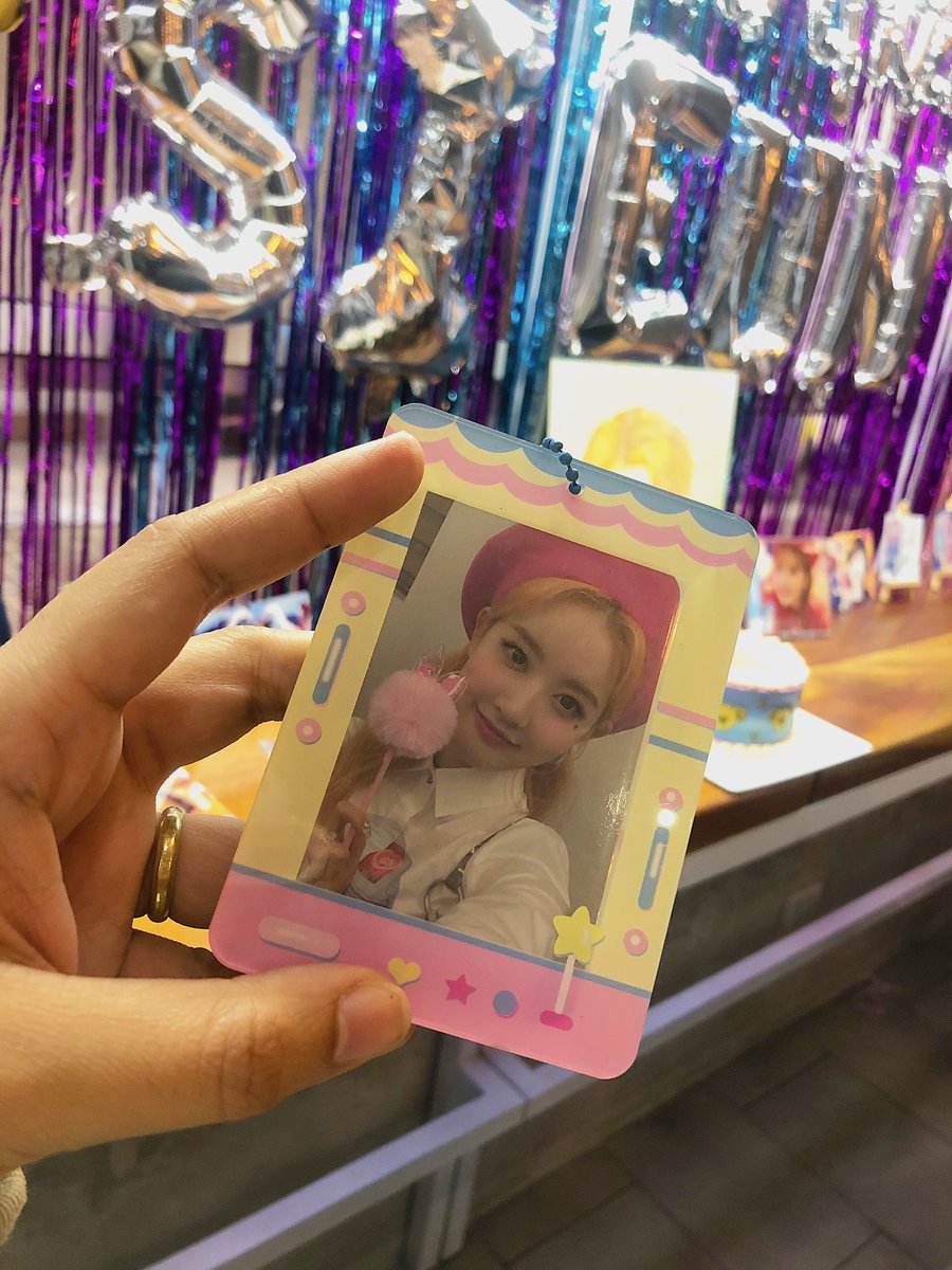 quakkart's tweet photo. happy sieun day ♥︎
@STAYCPH_ 
#STAYC #DELIGHTFULDAYDREAM https://t.co/KwBAFKvo4U