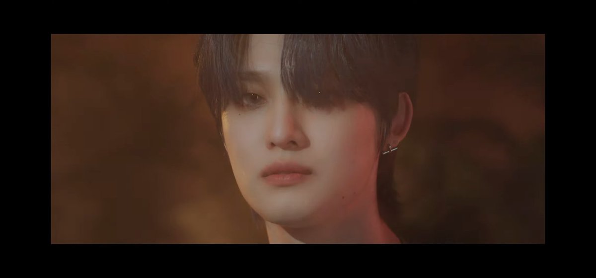 onfworId's tweet photo. the way the visuals in this teaser for each member is insaneeeee !! ❤️🔥
#SummerInBlue
#BloomWithXEED
#XEED #씨드 #BLUE
@XEED_OFFICIAL https://t.co/VWyg3WZDnu
