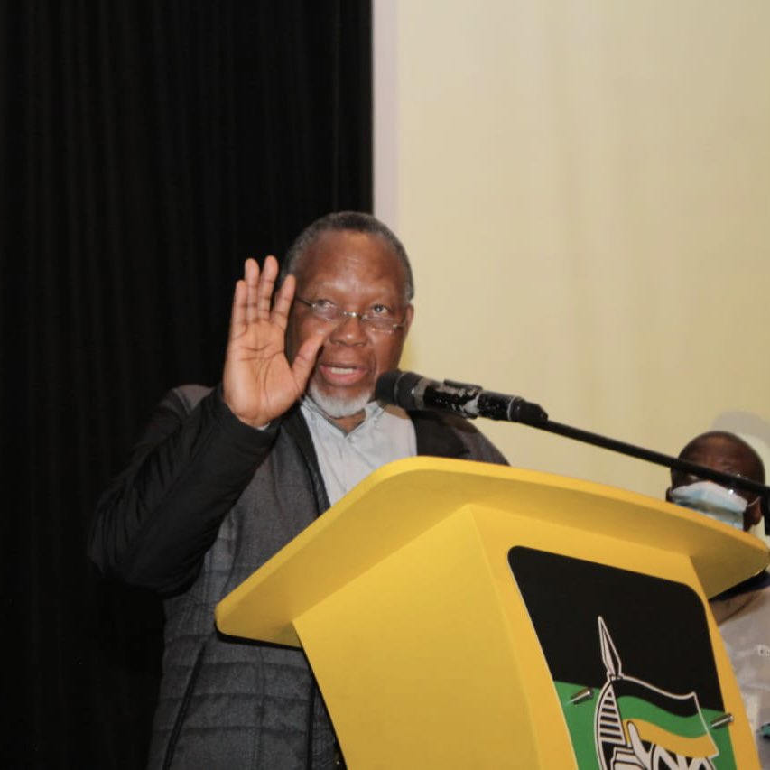WatuNtuli's tweet photo. Thank you Mkhuluwa, Chairperson of the ANC Electoral Committee and all comrades serving with you in this committee for a free, fair and warmly embraced elections process of the ANC Veterans League's national leadership. 

Maatla!!!

#ANCVL3NC
#ANCAtWork https://t.co/h7wmcucgw5