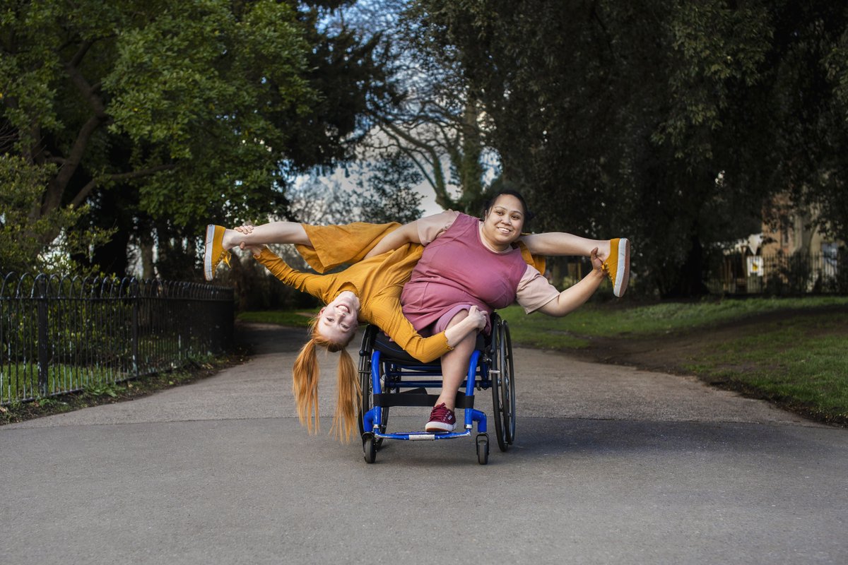 ✨ Artist Spotlight - Look Mum, No Hands by @DarylAndCo and @Mimbre_Acrobats. 🤸 A tender tale of friendship and growing up. A delightful coming-of-age story about two friends, the show explores freedom, taking risks and independence. 📅 September, 16 at @LancsEncounter.