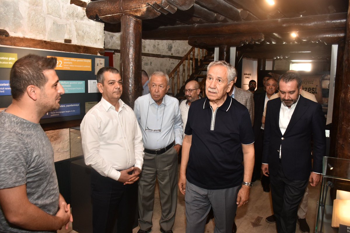 📍Kadim şehir Harput’tayız.

Başbakan Yardımcılığı, TBMM Başkanlığı gibi görevlerde bulunan, siyaset tarihimizin önemli isimlerinden Sn. Bülent Arınç beyefendi, Belediye Başkanımız Sn. Şahin Şerifoğulları ve önceki dönem Belediye Başkanlarımızdan Sn. Süleyman Selmanoğlu ile