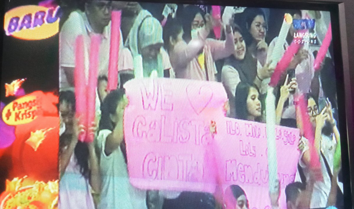 07ynaa's tweet photo. @UN1TY_Official udah stand by di depan tv nih min #UN1TYTOSISCTV https://t.co/pb8yuWLyPy