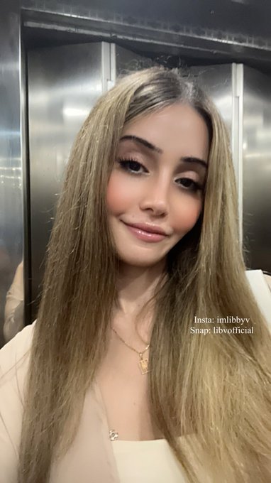 retweet if you&rsquo;d kiss both my heads ☺️🍆 https://t.co/8e9p5gzCZO