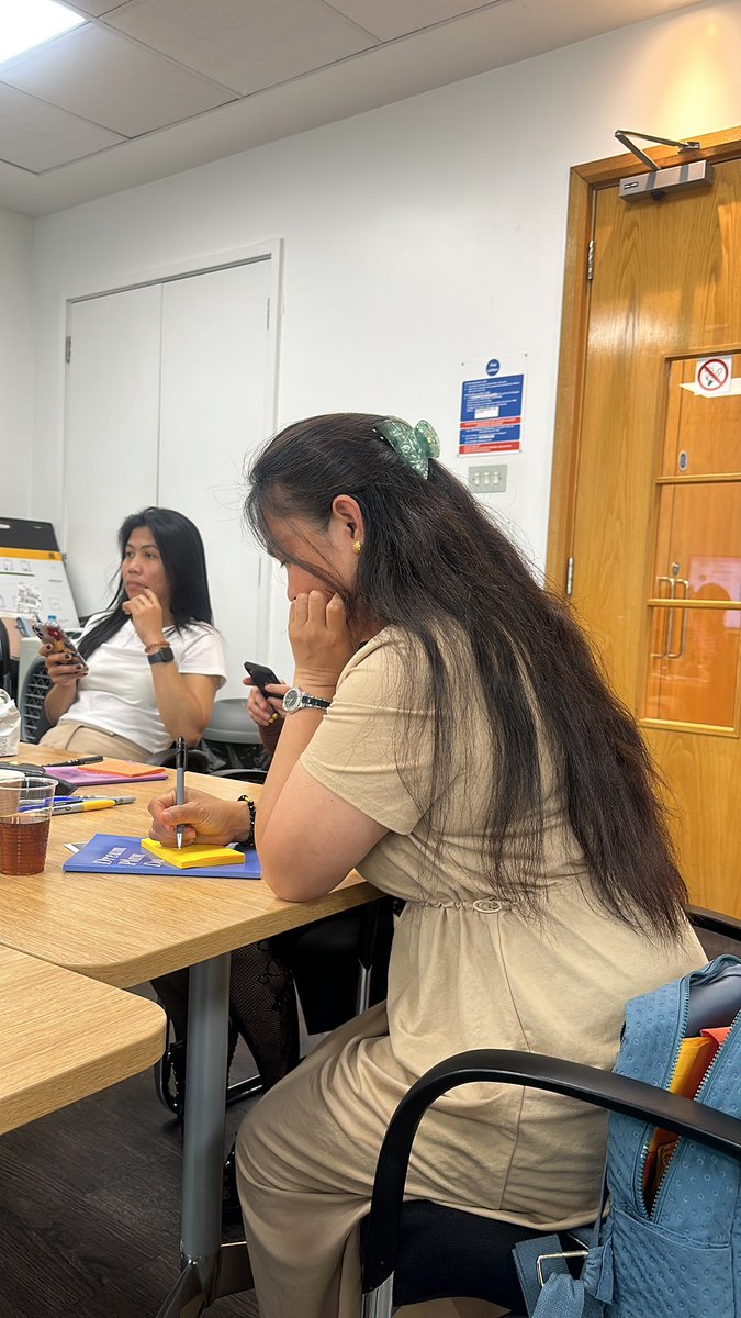 yolly_mercado's tweet photo. Today is our second session in Future Voices.
We talking about social media for knowing how to use #twitter.
#thevoiceofdomesticworkers
#sounddelivery https://t.co/s9nkS3SSWR