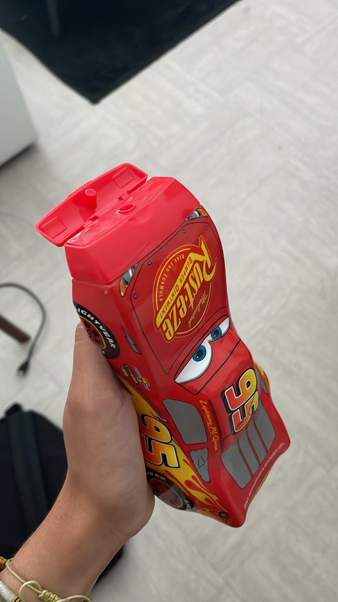 🌻 Zina tweet media