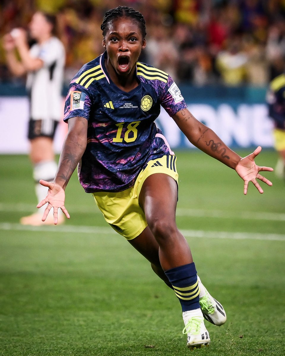brfootball's tweet photo. 18-year-old Linda Caicedo couldn't believe she scored that either 😱 https://t.co/YhgGyqp0ED