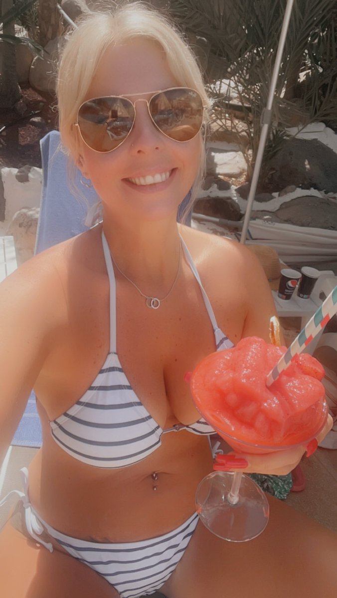 Daiquiri me up ☺️ Happy Sunday! ❤️☀️