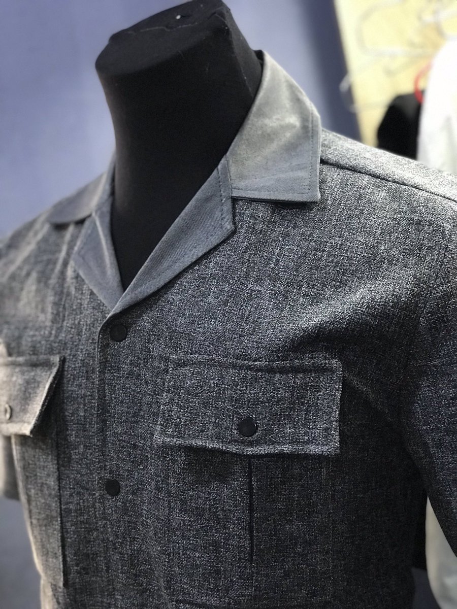 Emoses211Moses's tweet photo. A tailor and more. @CR_D https://t.co/bjcsjnQntX