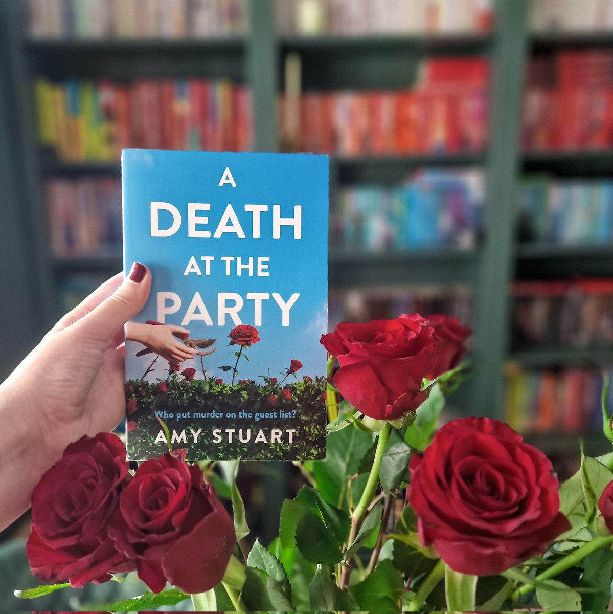 b_bookaholics's tweet photo. 📚🌹 Book Review: A Death At The Party 🌹📚

https://t.co/r4wk4hdhmv https://t.co/dwe80fdfT0
